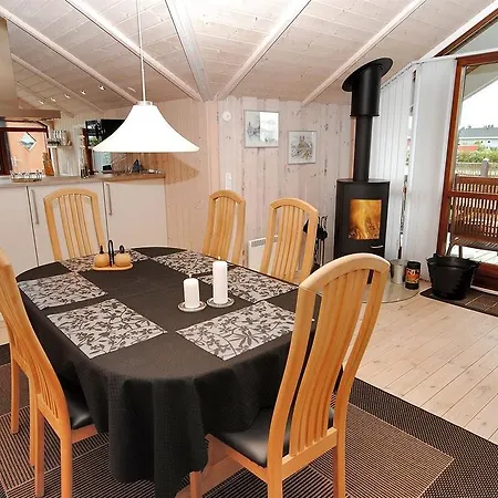 Holiday Kornblomstvaenget B- 2422 Falen
